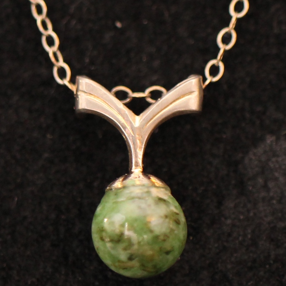 12K GF Vintage Jadeite Pendant Chain Necklace